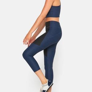 OUTDOOR VOICES 3/4 two tone leggings size S